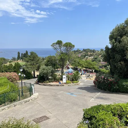 Cap Esterél 2 Pièces Vue Et Piscines *